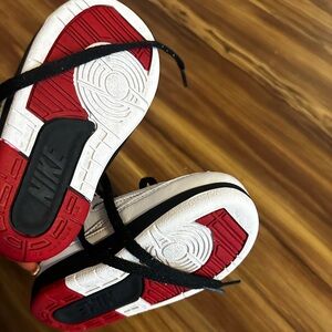 Size 6c toddler Jordan’s asking for $50.. if u wanna see more pictures message